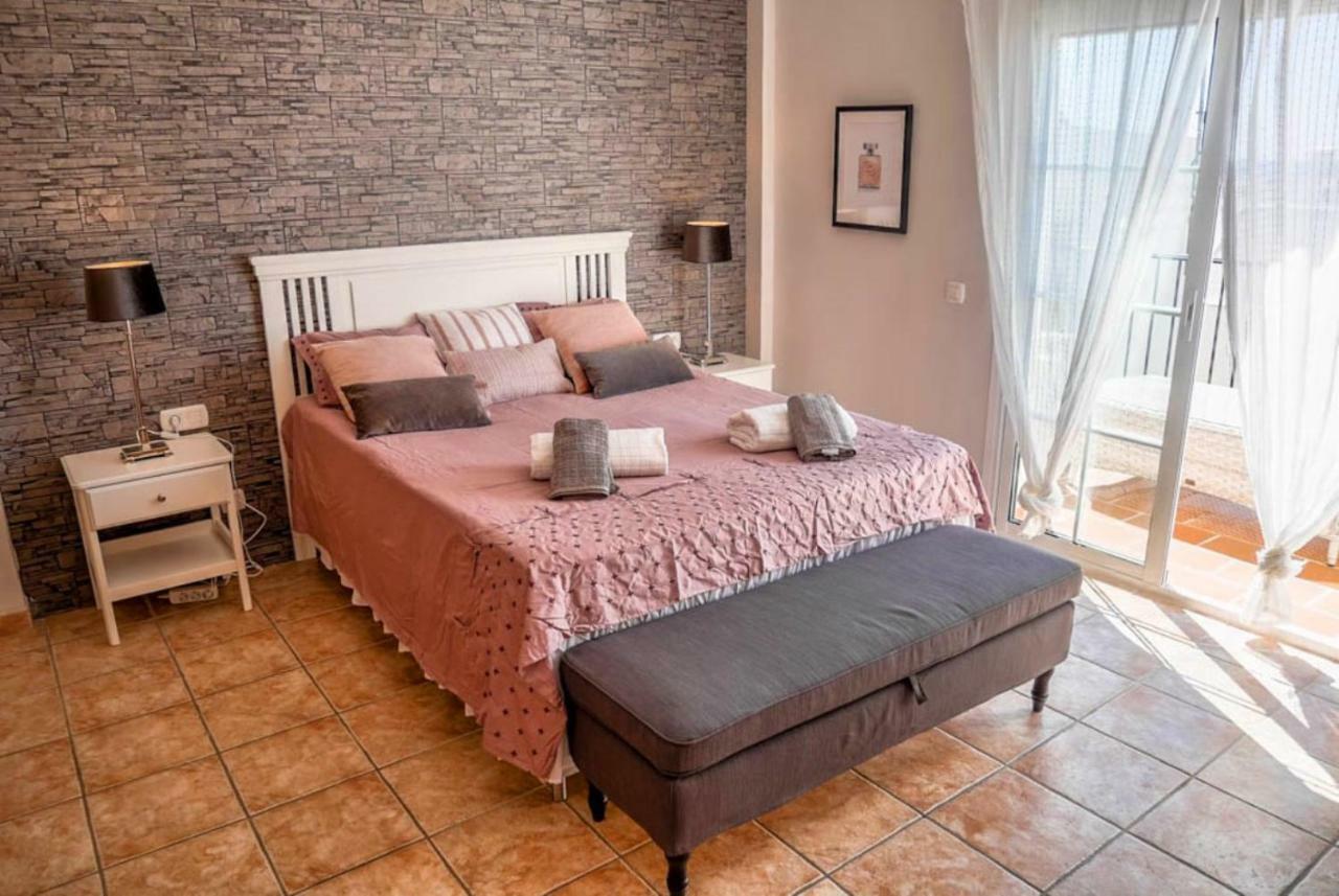 Beautiful Apartment Private Roof Terrace Nerja Dış mekan fotoğraf